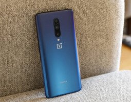 OnePlus 7 Pro is selling better in China than Samsung Galaxy S10+